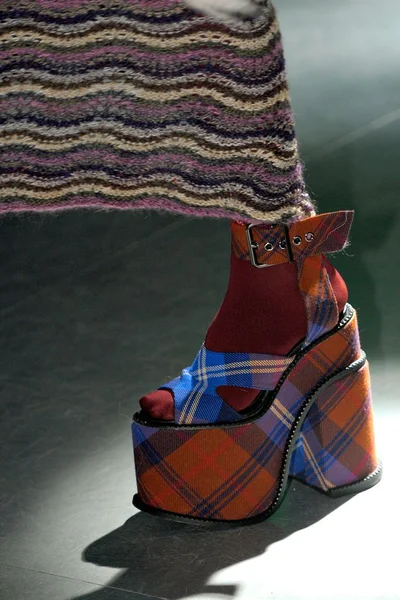 Look 70
